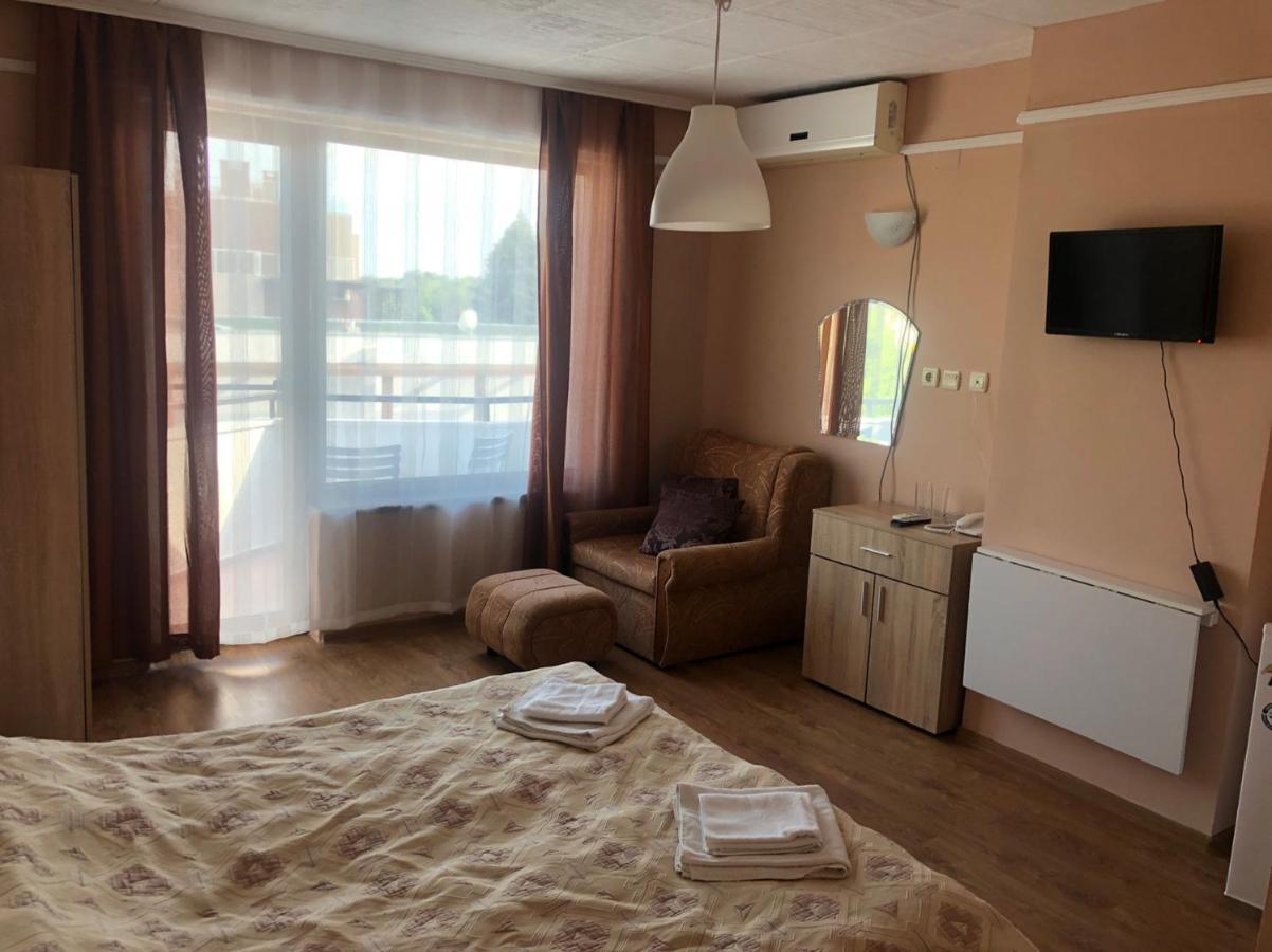 Family Hotel Saint Peter Святые Константин и Елена Экстерьер фото