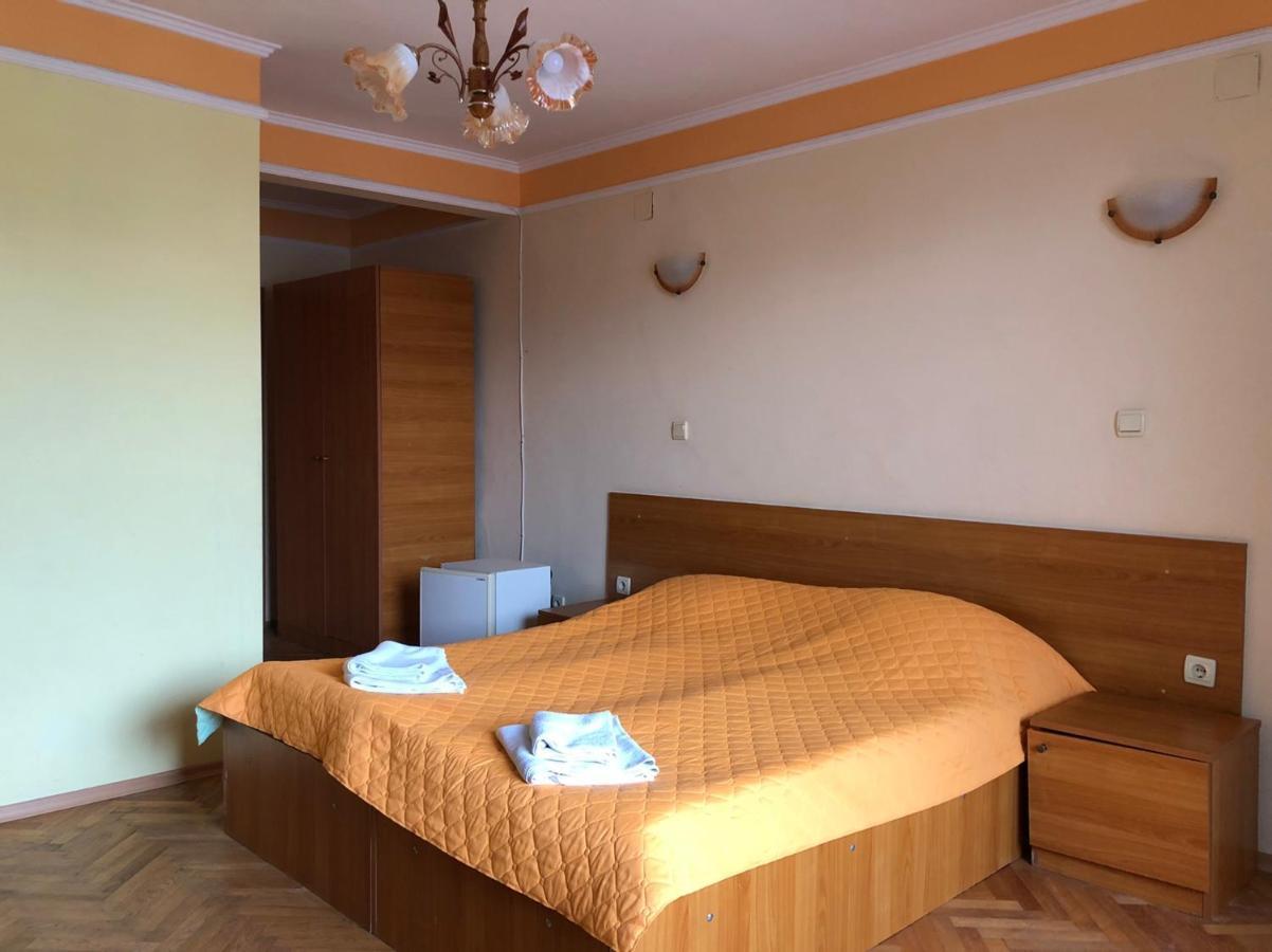 Family Hotel Saint Peter Святые Константин и Елена Экстерьер фото