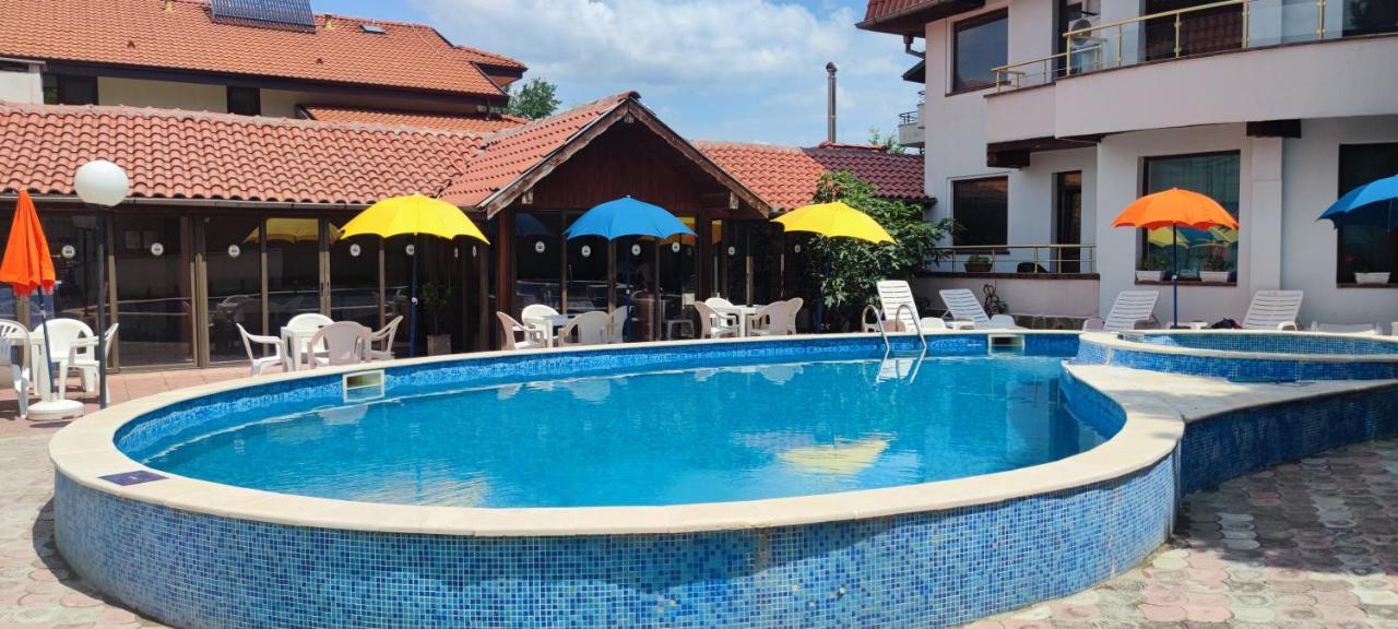 Family Hotel Saint Peter Святые Константин и Елена Экстерьер фото