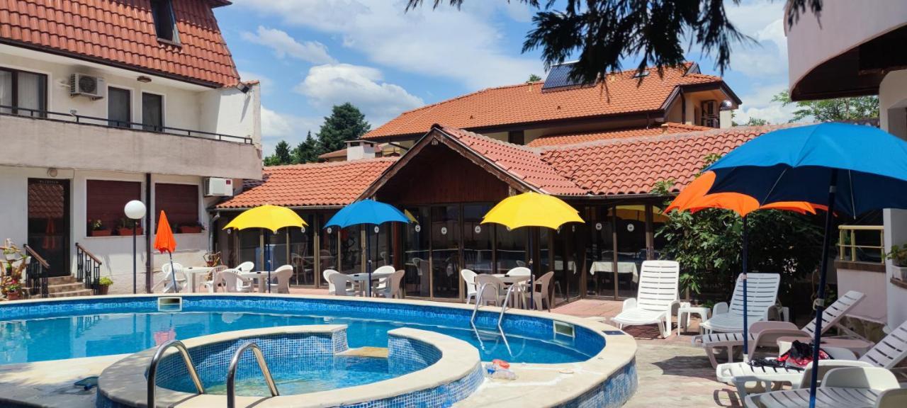 Family Hotel Saint Peter Святые Константин и Елена Экстерьер фото