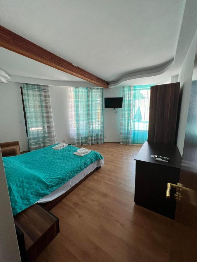 Family Hotel Saint Peter Святые Константин и Елена Экстерьер фото