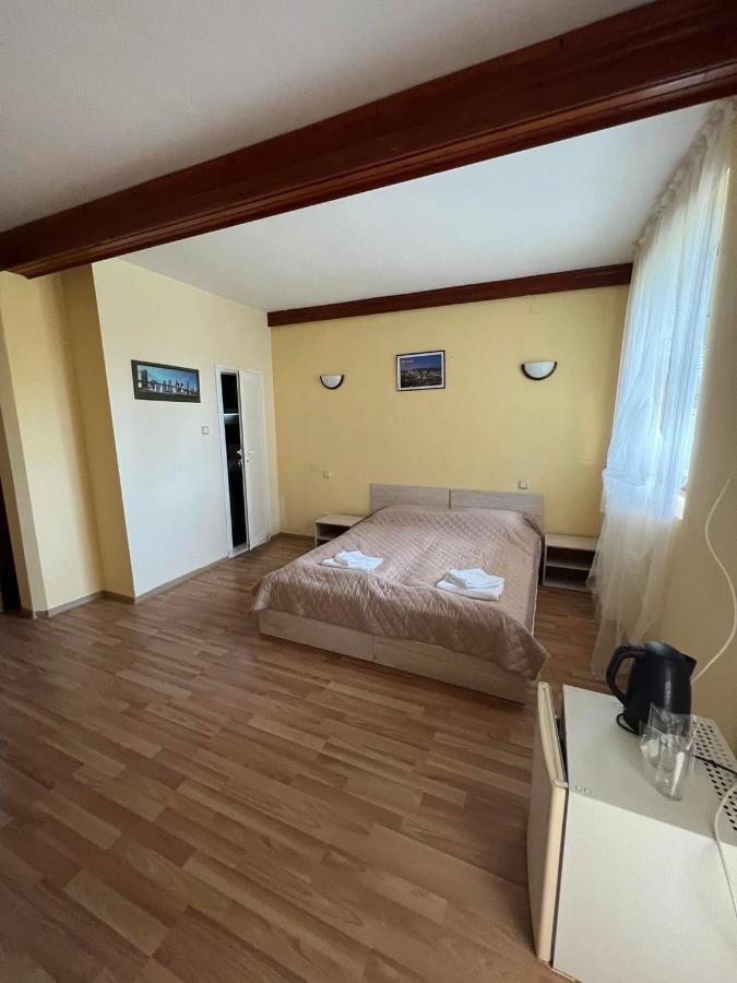Family Hotel Saint Peter Святые Константин и Елена Экстерьер фото
