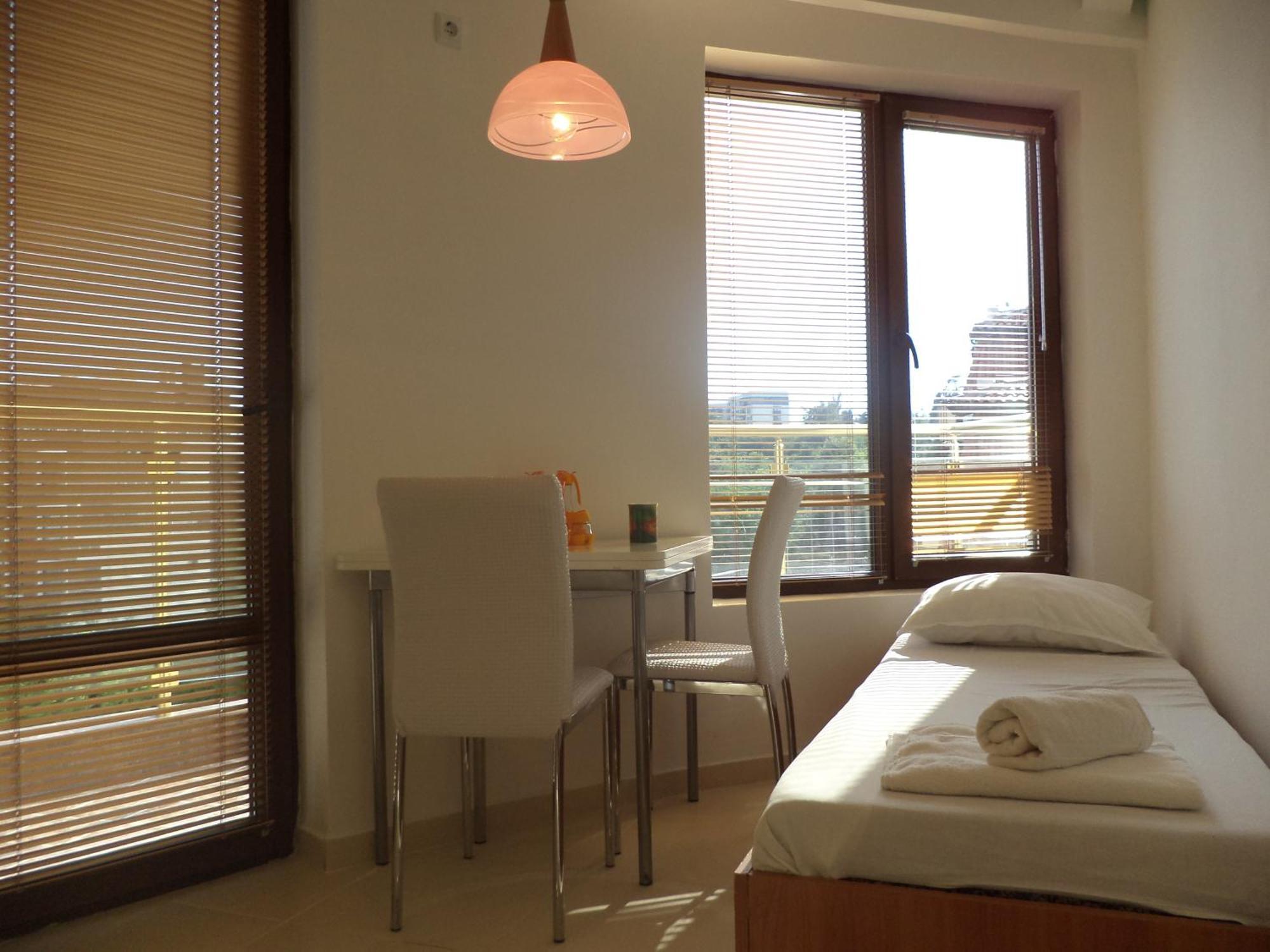 Family Hotel Saint Peter Святые Константин и Елена Экстерьер фото